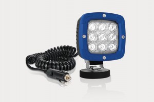 Универсальная светодиодная рабочая фара LED, c мин. мощностью 2800 лм., 9 диодов, алюминиевый корпус чёрного цвета с магнитом и кабелем длиной 0,6/3м Универсальная светодиодная рабочая фара LED, c мин. мощностью 2800 лм., 9 диодов, алюминиевый корпус чёрного цвета с магнитом и кабелем длиной 0,6/3м