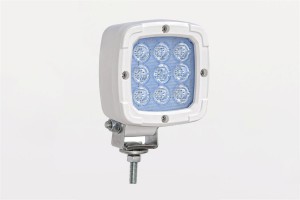 Универсальная светoдиодная рабочая фара LED 1300 лм, 9 диодов, на шарнирном держателе, цвет корпуса - белый. FT036BLED FRISTOM Универсальная светoдиодная рабочая фара LED 1300 лм, 9 диодов, на шарнирном держателе, цвет корпуса - белый. FT036BLED FRISTOM